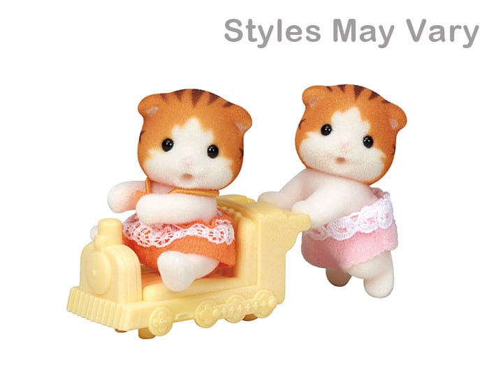 Details about   Sylvanian Families Calico Critters Tuxedo Cat Family 