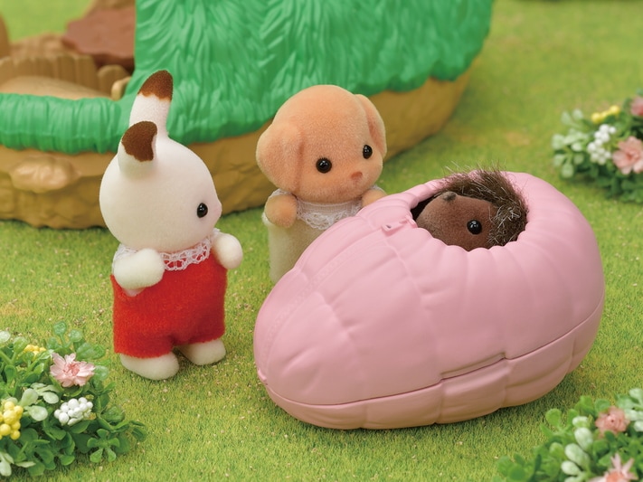 Sylvanian Families Calico Critters Hedgehog Play House 