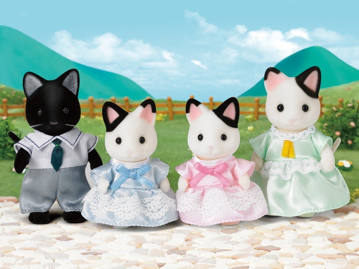 Tuxedo Cat Family - 4