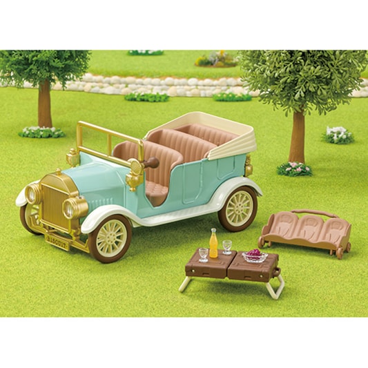 Classic Family Car - 3